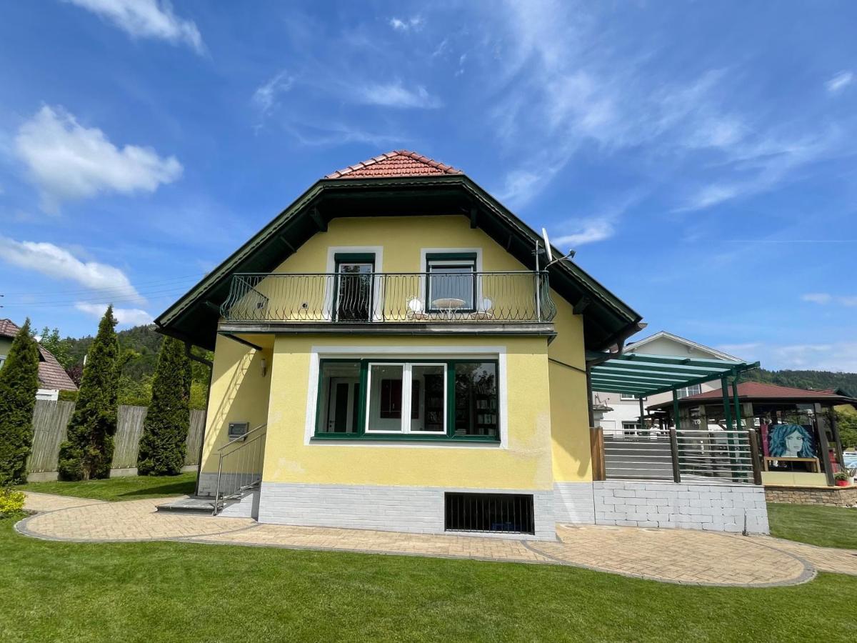 Apartment Schlossbergblick Griffen Esterno foto
