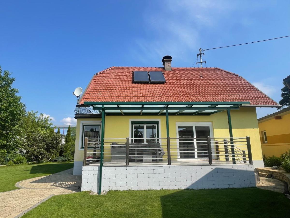 Apartment Schlossbergblick Griffen Esterno foto